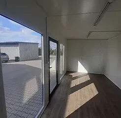 CONTÊINER DE ESCRITÓRIO COMERCIAL DE 18 M²