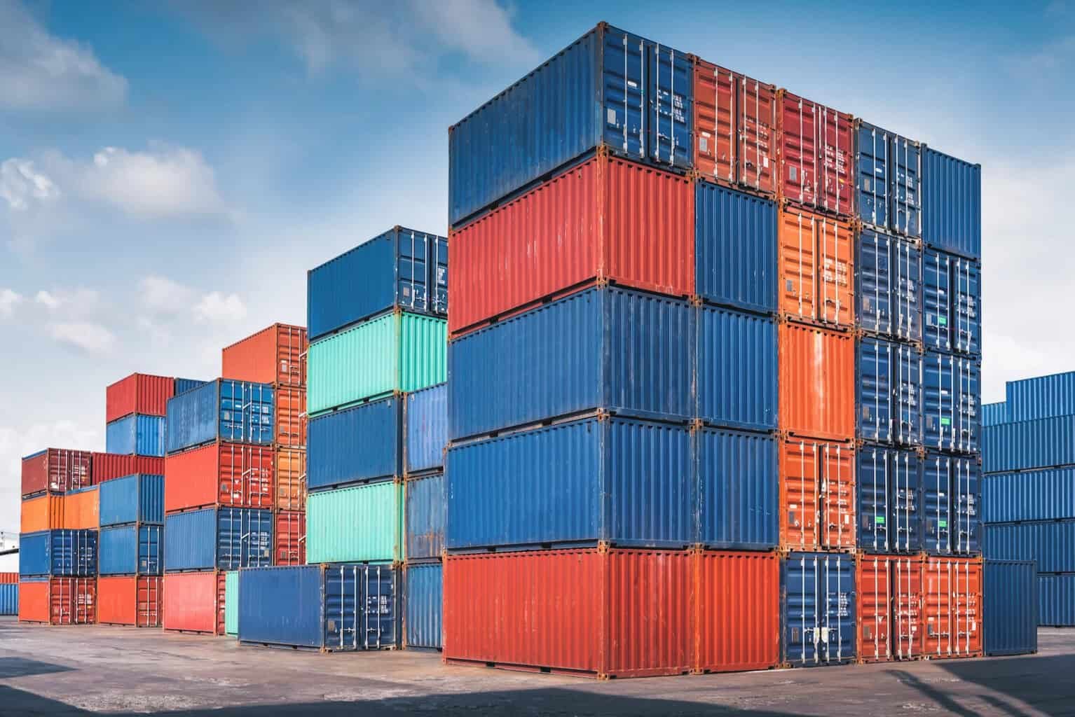 Contentores de transporte usados